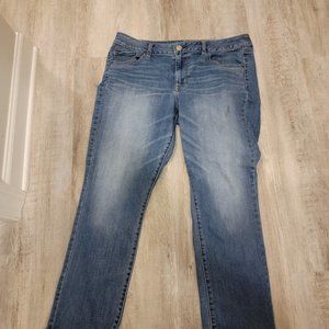 American Eagle 16 short straight leg jeans